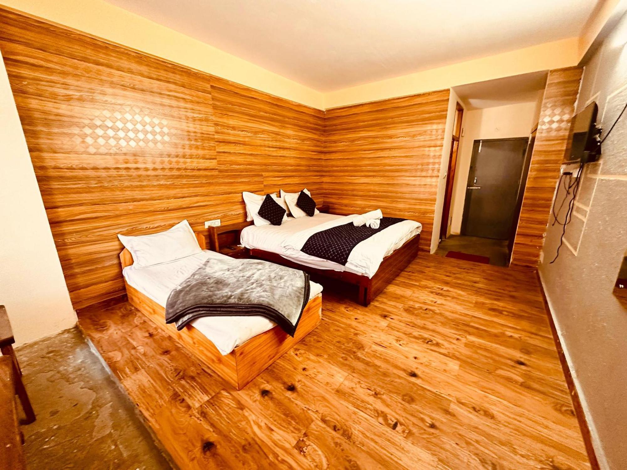 Hotel D Kanchan Manali Εξωτερικό φωτογραφία